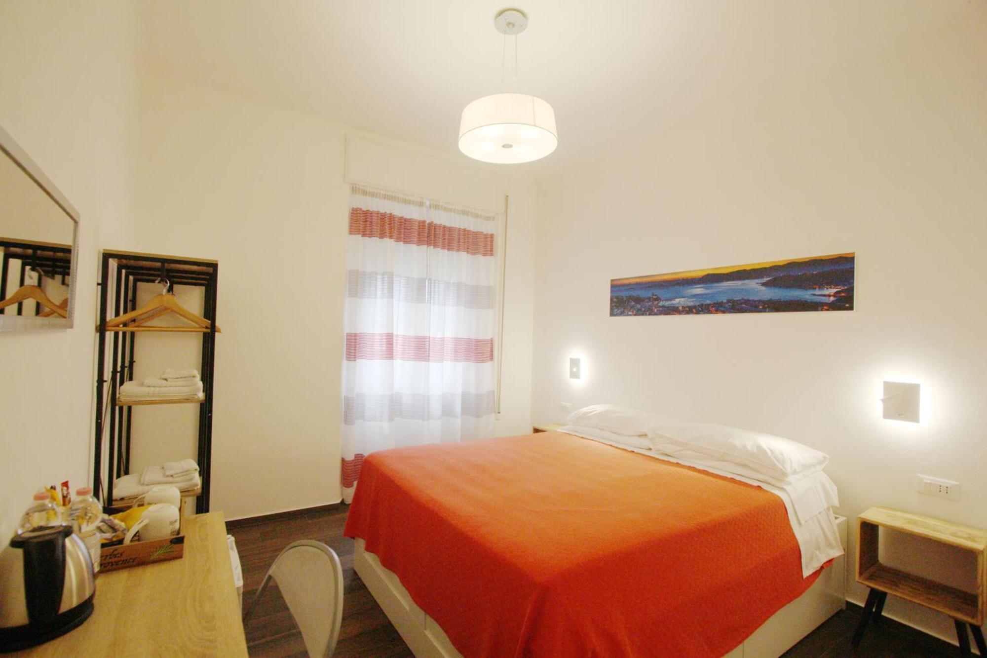 Barbj'S Rooms Специя Екстериор снимка